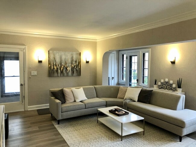 Photo - 2509-2511 N Cramer St Unit 2509 N Cramer St