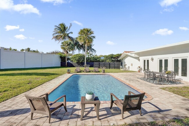 Photo - 26 Cayuga Rd