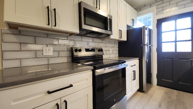 Photo - 7507 Oxford Dr Unit 3rd floor