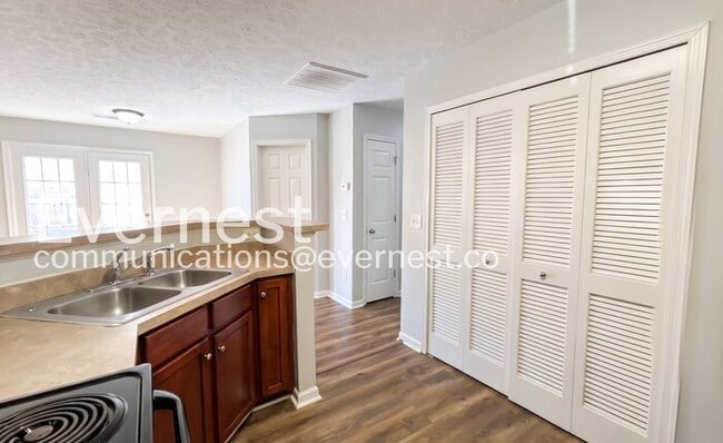 Photo - 3172 Penn Meade Way