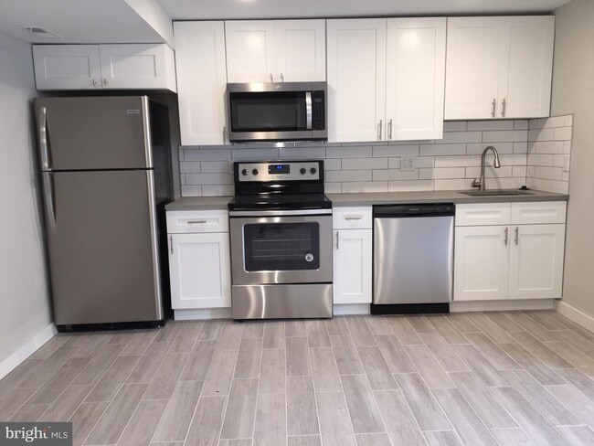Photo - 5301 Catharine St Unit 3
