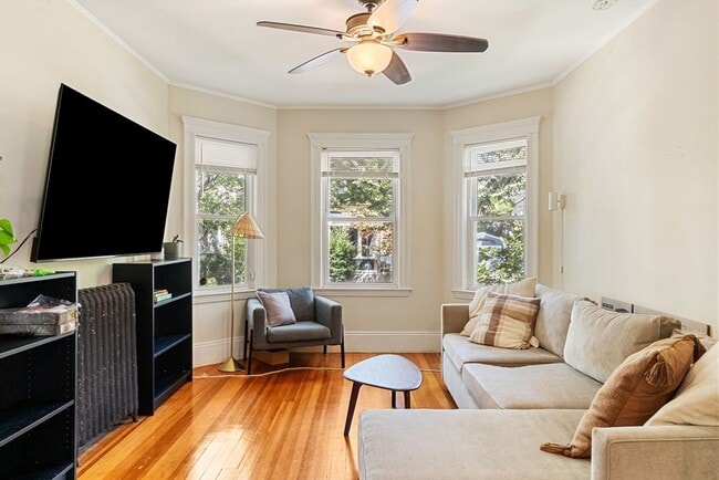 Building Photo - 14 Trescott St Unit 1 Rental