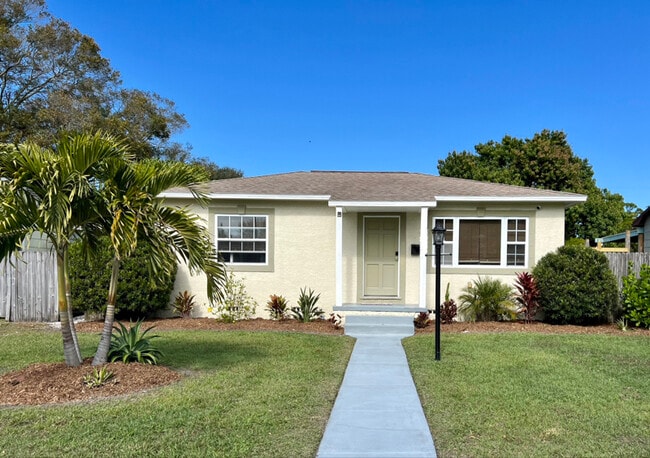 Building Photo - 5333 4th Ave N