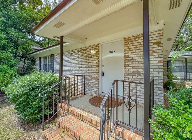 Building Photo - 1726 Hartsfield Rd Rental