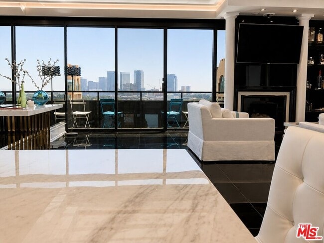Photo - 10535 Wilshire Blvd Unit 1
