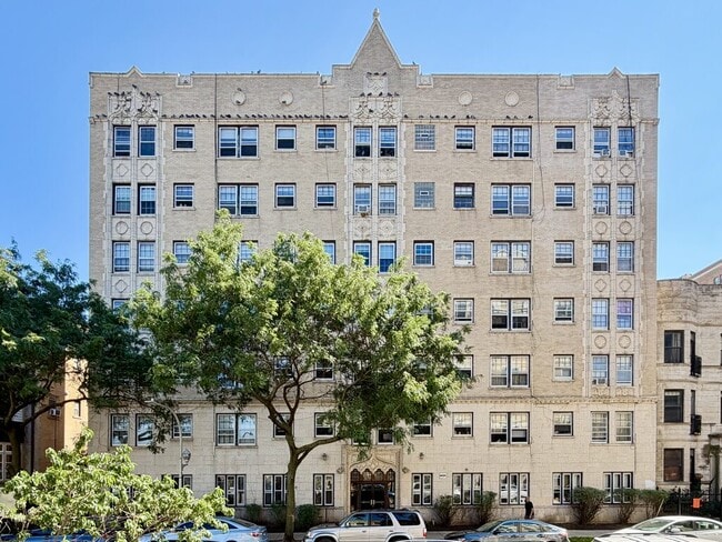843 W Leland Ave Unit J03P