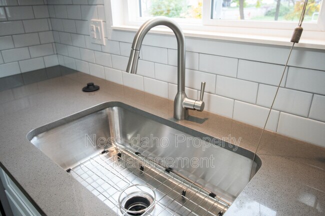 Photo - 207 N Liberty St