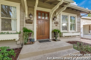 Photo - 330 W Gramercy Pl
