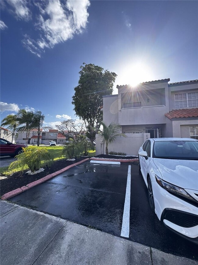 Building Photo - 6475 SW 129th Ave