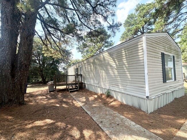 Building Photo - 2001 W Loop 304 Rental