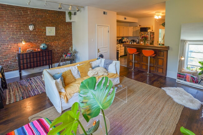 Photo - 630 N 2nd St Unidad 2