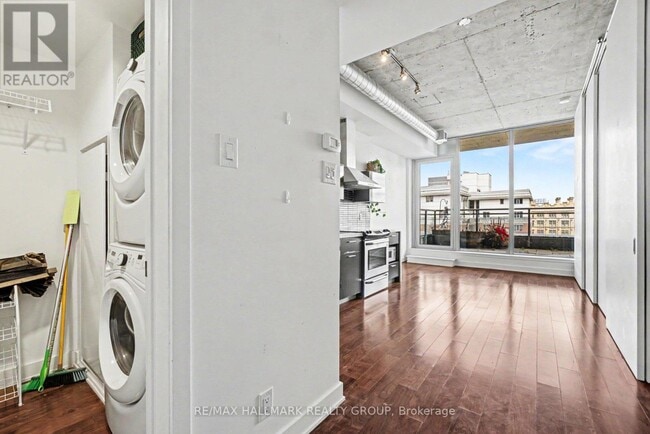 Photo - 340 McLeod St Unit 842