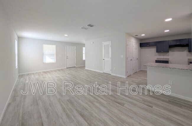 Photo - 915 Palmetto St