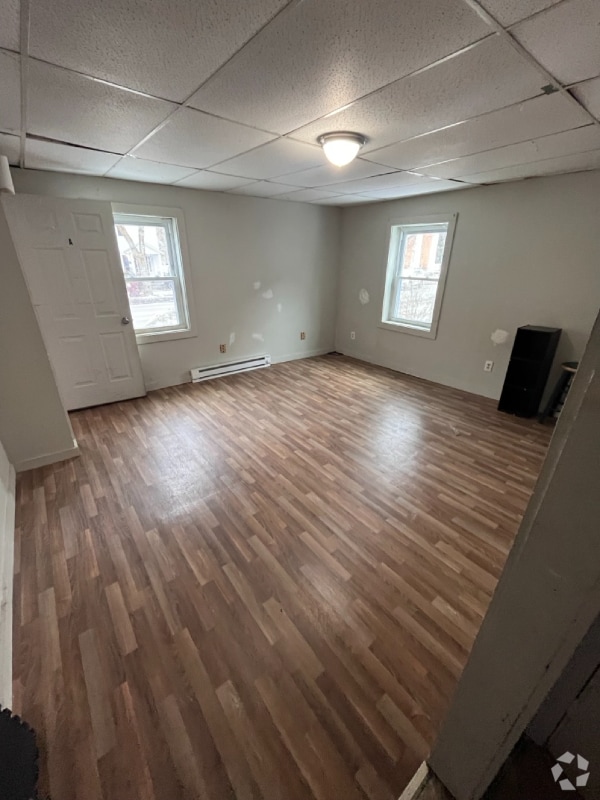 Building Photo - 6 E Broadway Unit A Rental