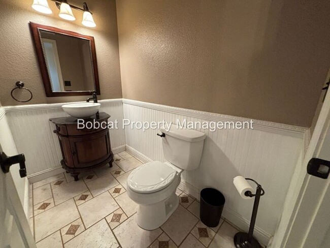 Photo - 3062 Doubletree Ln