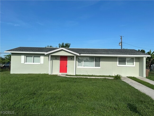 Building Photo - 315 Rushmore Ave N Rental