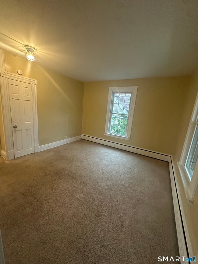 Photo - 134 Queen St