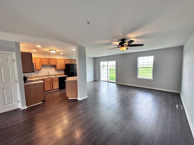 Charming 3 Bedroom Townhome in Palmyra - Charming 3 Bedroom Townhome in Palmyra