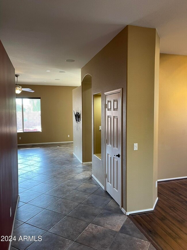 Photo - 871 W Cherrywood Dr
