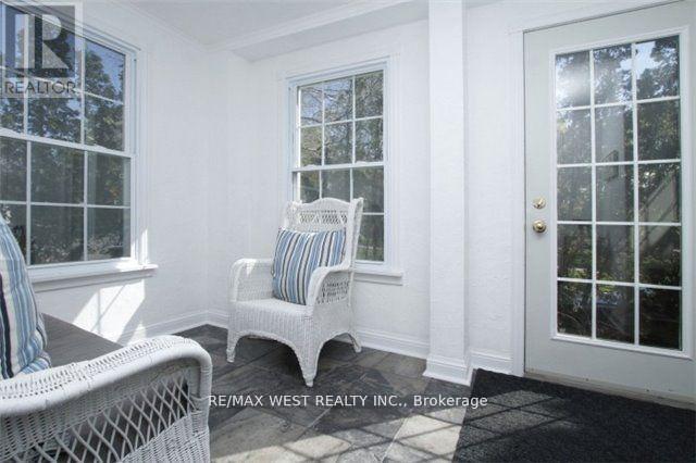 Photo - 730 Logan Ave