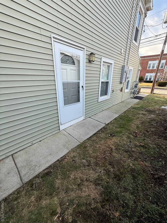 Photo - 2173 Jackson Ave