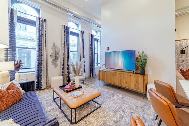 Photo - 1954 W North Ave Unit ID1360093P