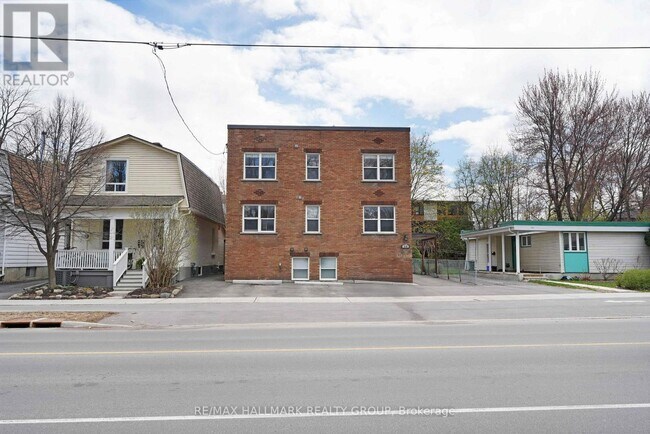 Photo - 310 Byron Ave