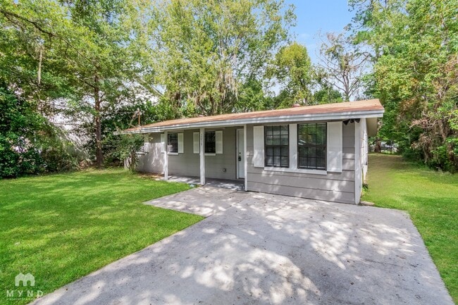 Photo - 2039 Ashland St