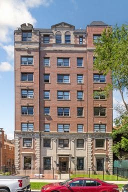 Building Photo - 6026 N Winthrop Ave Rental