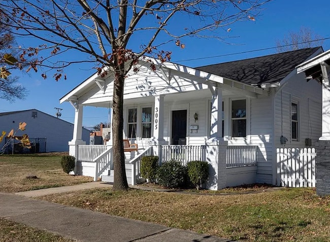 3005 Decatur St