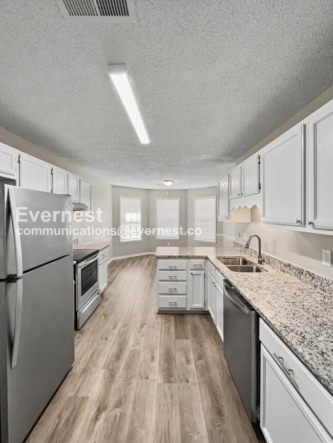 Photo - 6534 Valerie Dr