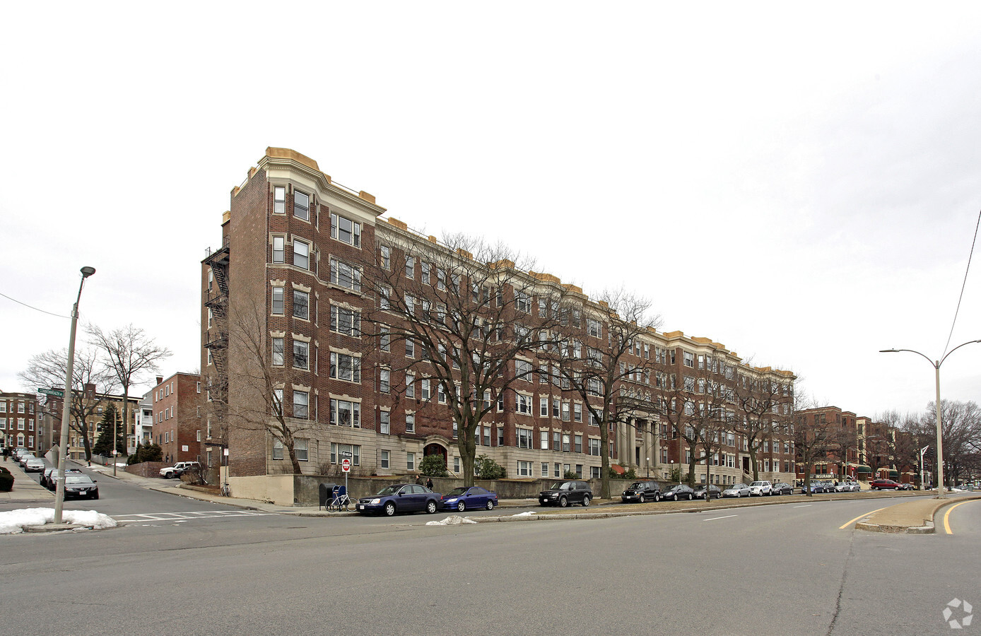 Photo - 1376 Commonwealth Ave Apartments