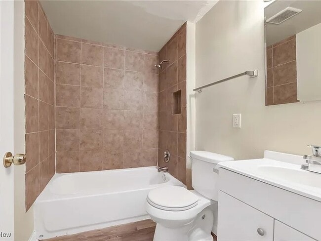 Photo - 10409 Ostend Ave Unit 2
