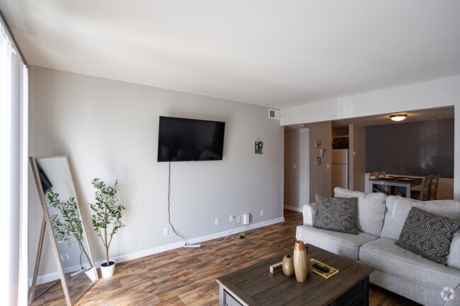 2BR, 1.5BA - 1155SF - Living Room - Highland Ridge Apartments