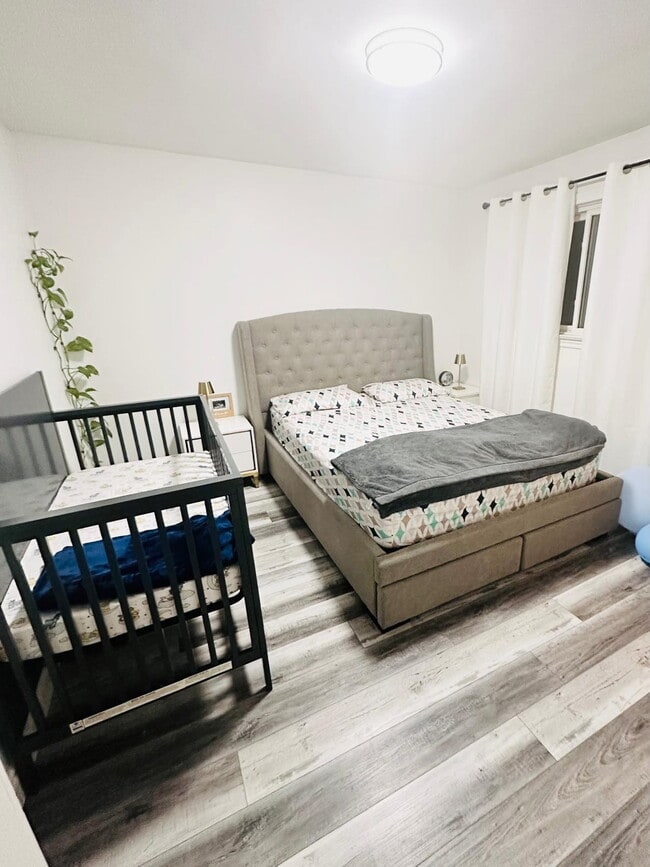 Building Photo - 3 BED - 1 BATH - HAMILTON - MAIN Unit 1