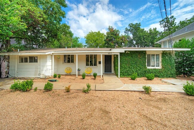 Photo - 1803 Pearl St House