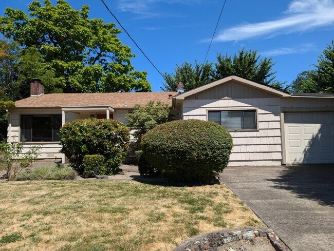 Photo - 2055 NW Beca Ave