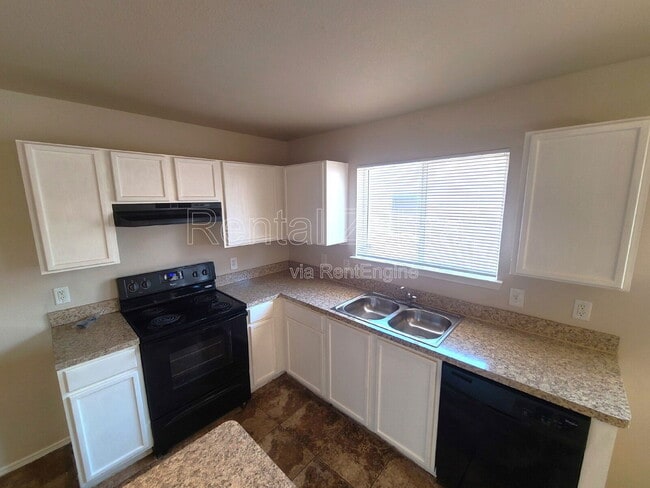 Photo - 2736 Murphy Dr