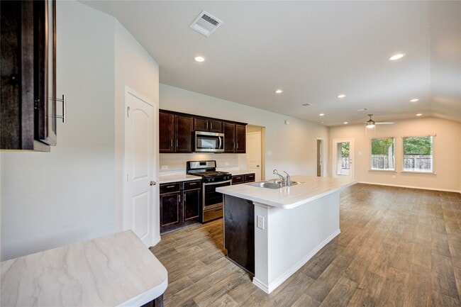 Building Photo - 16937 Rich Pines Dr