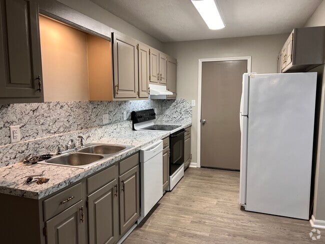 Building Photo - 1 Eucalyptus St Unit Triplex 1C Rental