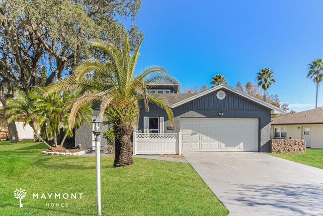 Building Photo - 11 Maple Run