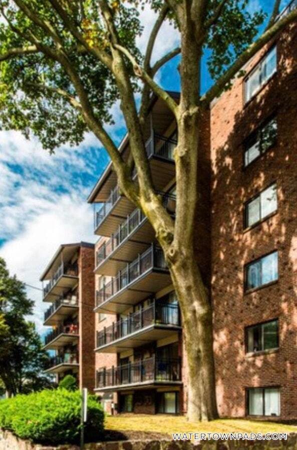 Photo - 245 Main St Unidad 57