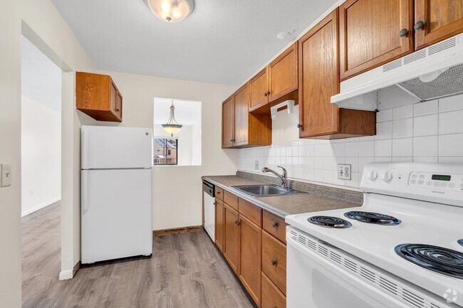 Building Photo - 41 Revere St Unit 11 Rental