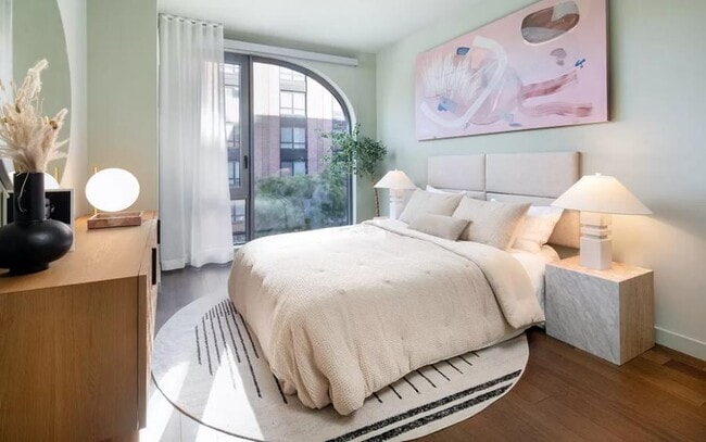 Photo - Grand Avenue Unidad 401