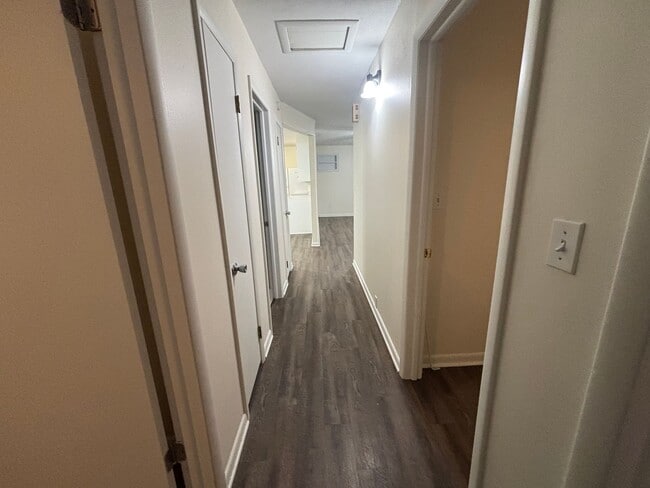 Photo - 1010 Larkin Dr