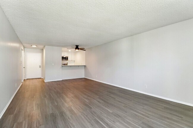 4200 S Harbor Blvd