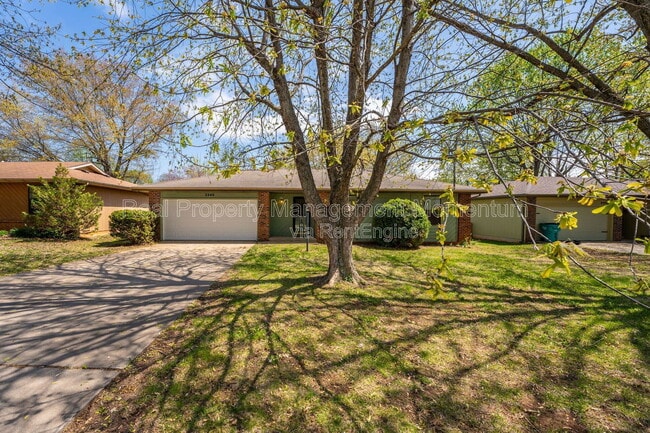 Photo - 2240 S Kansas Ave