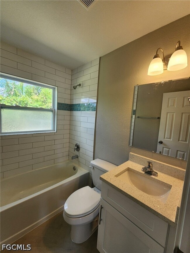 Photo - 1119 Sixth Way