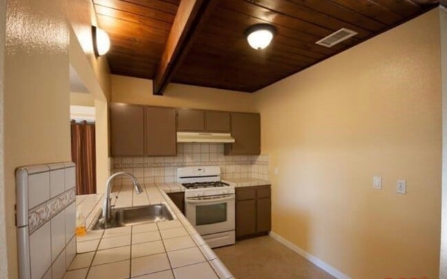 Photo - Beautiful 3 Bedroom 2 Bathroom Home Available 4/1/2026