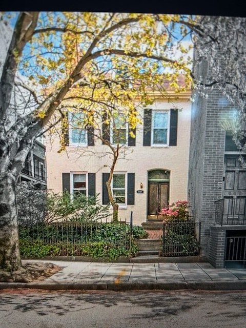 Building Photo - 645 Washington Blvd Unit 1R